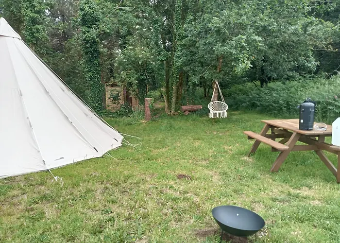 Tipi Insolite 1 A 4 Personnes