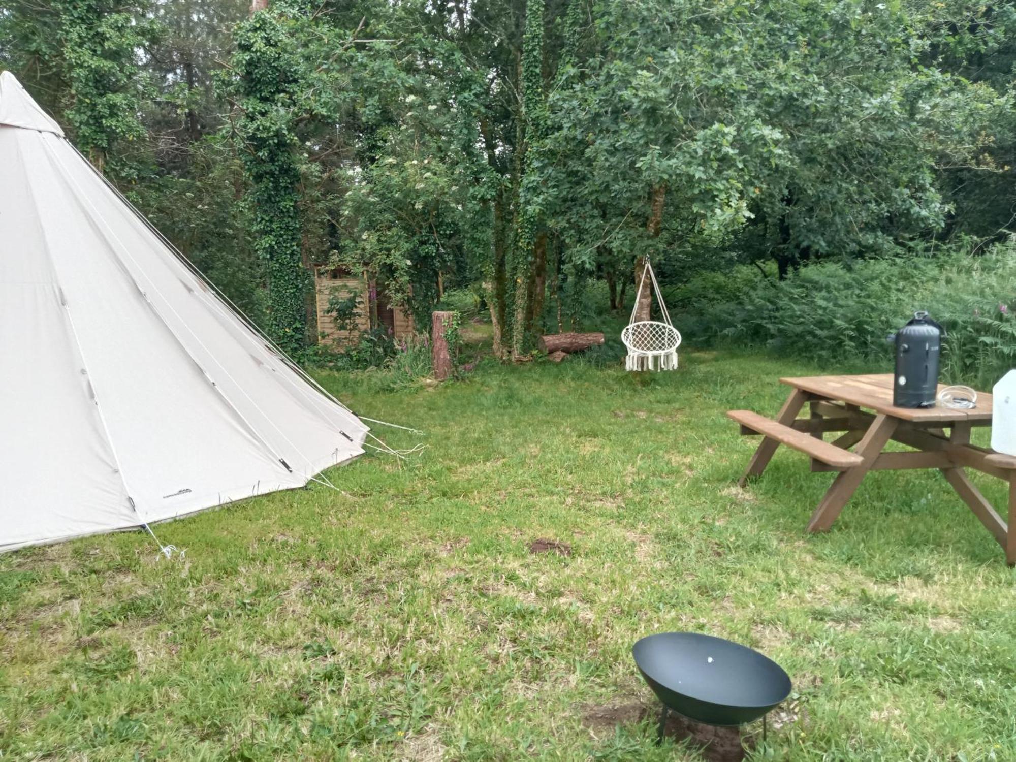 Tipi Insolite 1 A 4 Personnes * Plouray